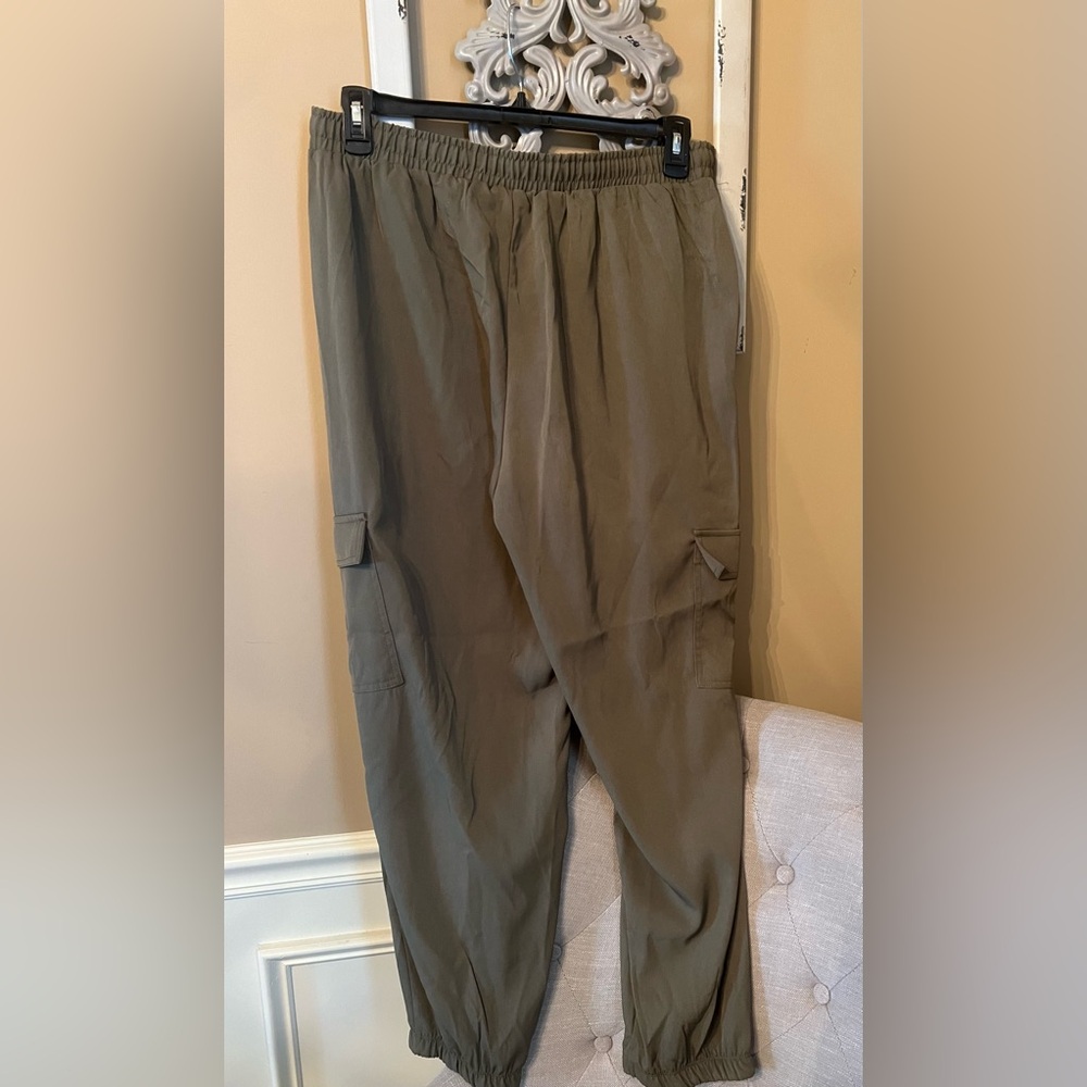 Max Studio Olive Green Cargo Jogger
